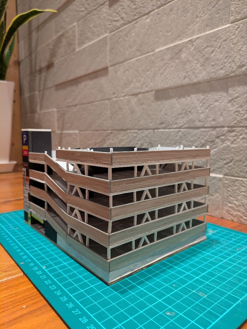 Nゲージ　自作ストラクチャー　立体駐車場