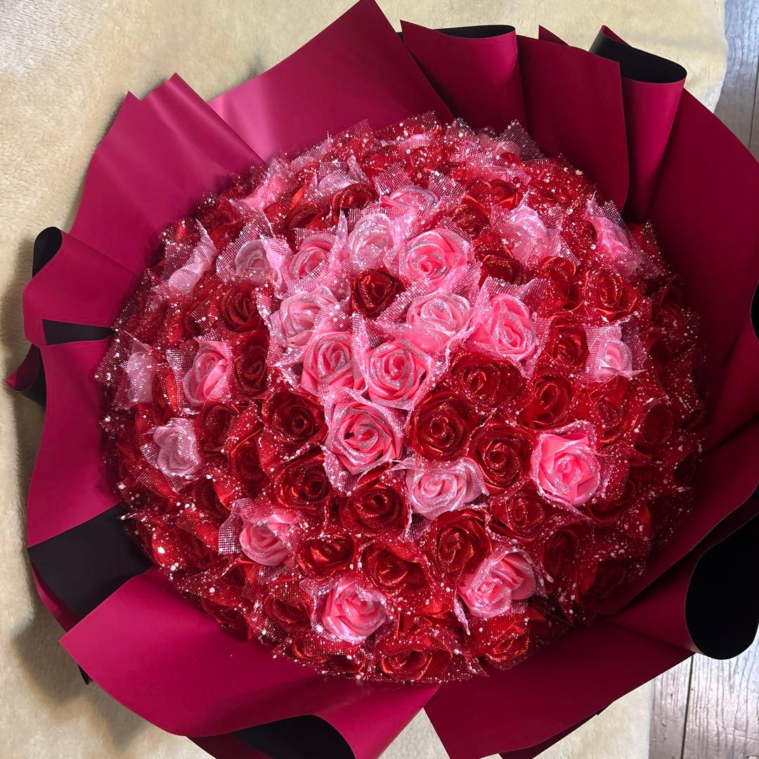 108本赤・ピンクバラブーケ ラメ付き❣️ プレゼント枯れない花永生