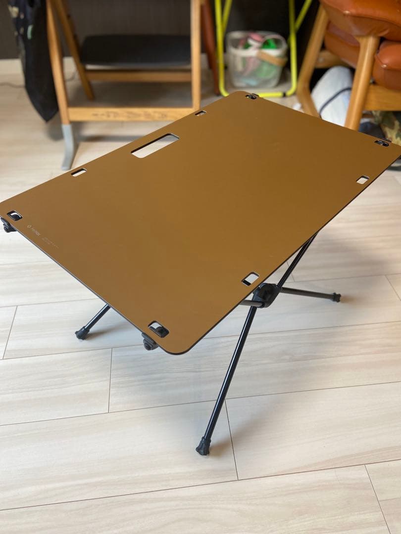 美品ヘリノックス　テーブルワン　ソリッドトップ　コヨーテ　脚、天板、ケースセット 40％OFF】Helinox テーブルワン ソリッドトップ【天板、脚セット