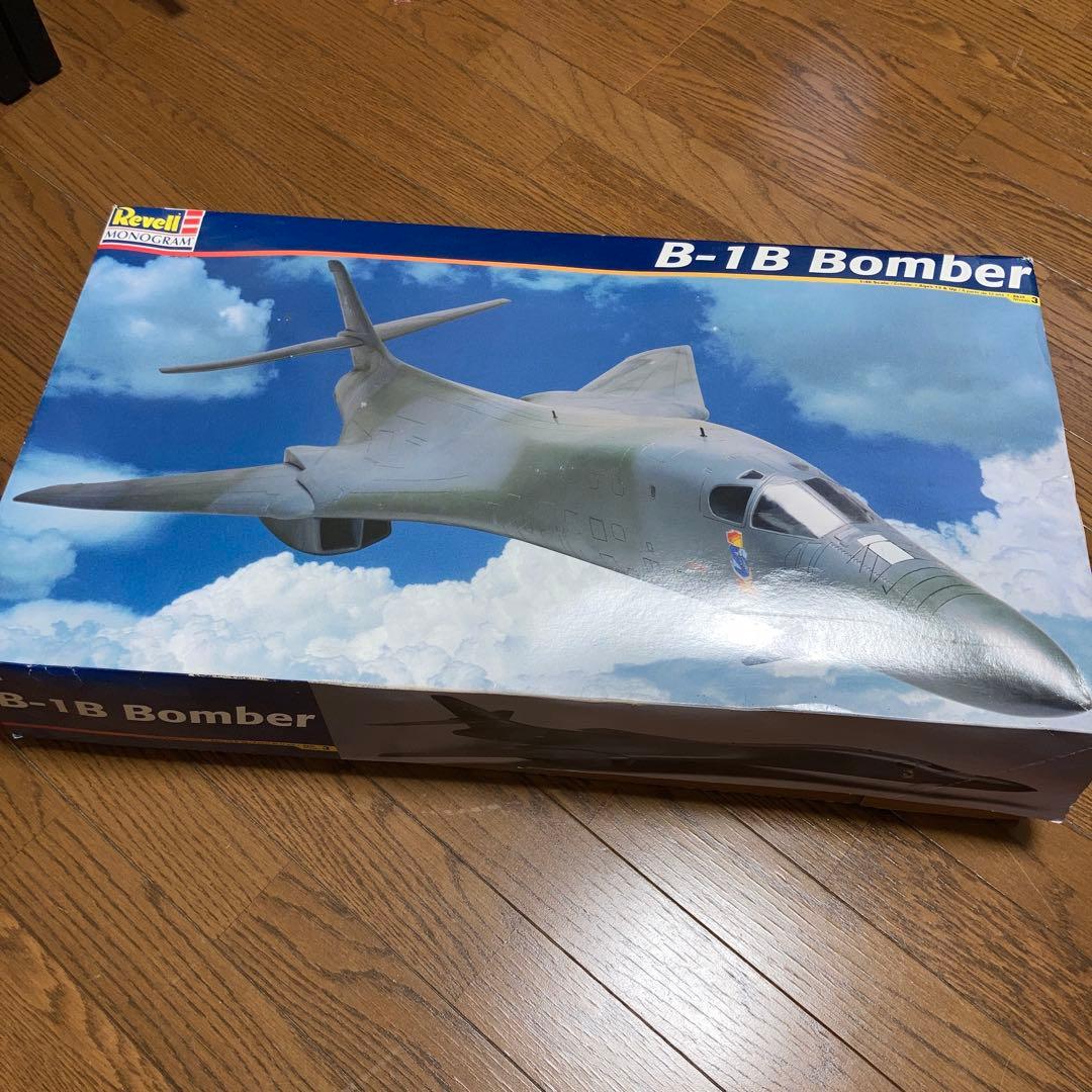 1/48 Revell B-1B Bomber レベルモノグラム