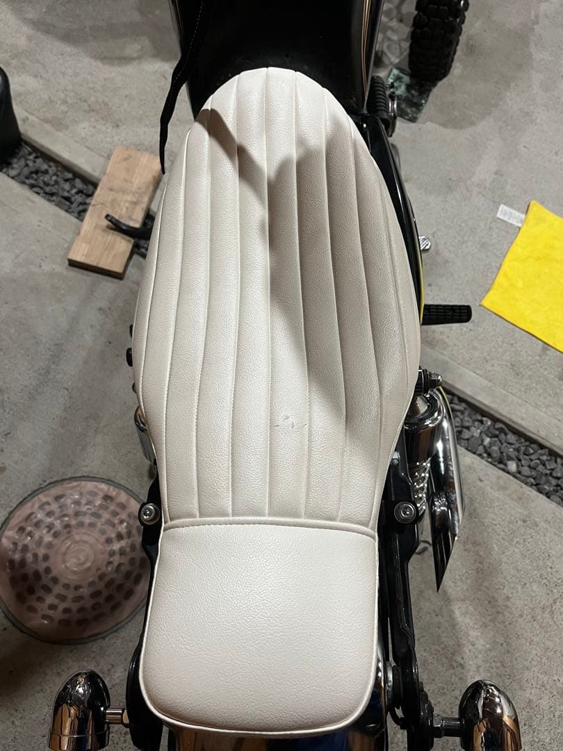 sr400.500 ベーツttタイプ シート ホワイト - メルカリ