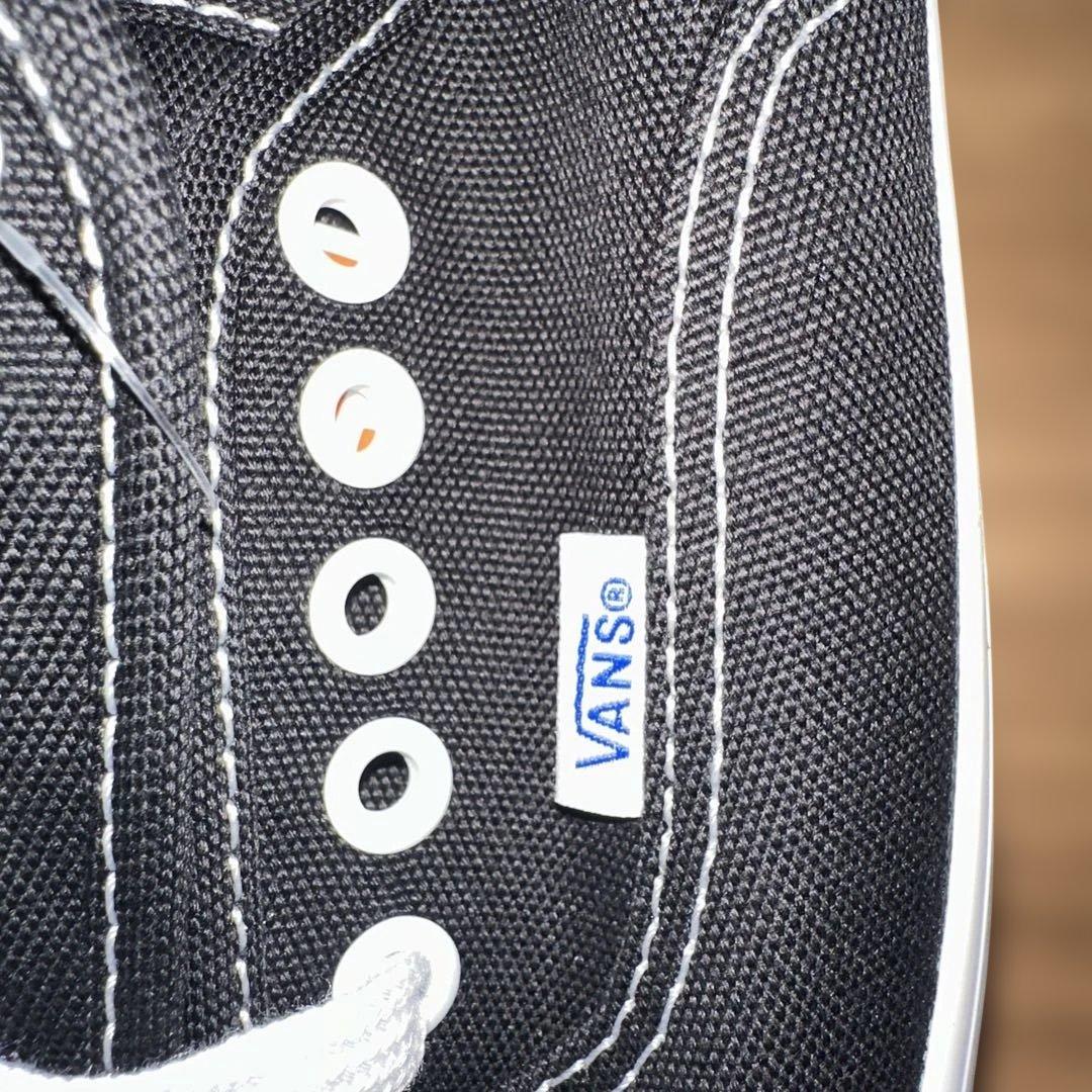 新品】Vans VAULT authentic OG LX 28.5cm黒 - メルカリ