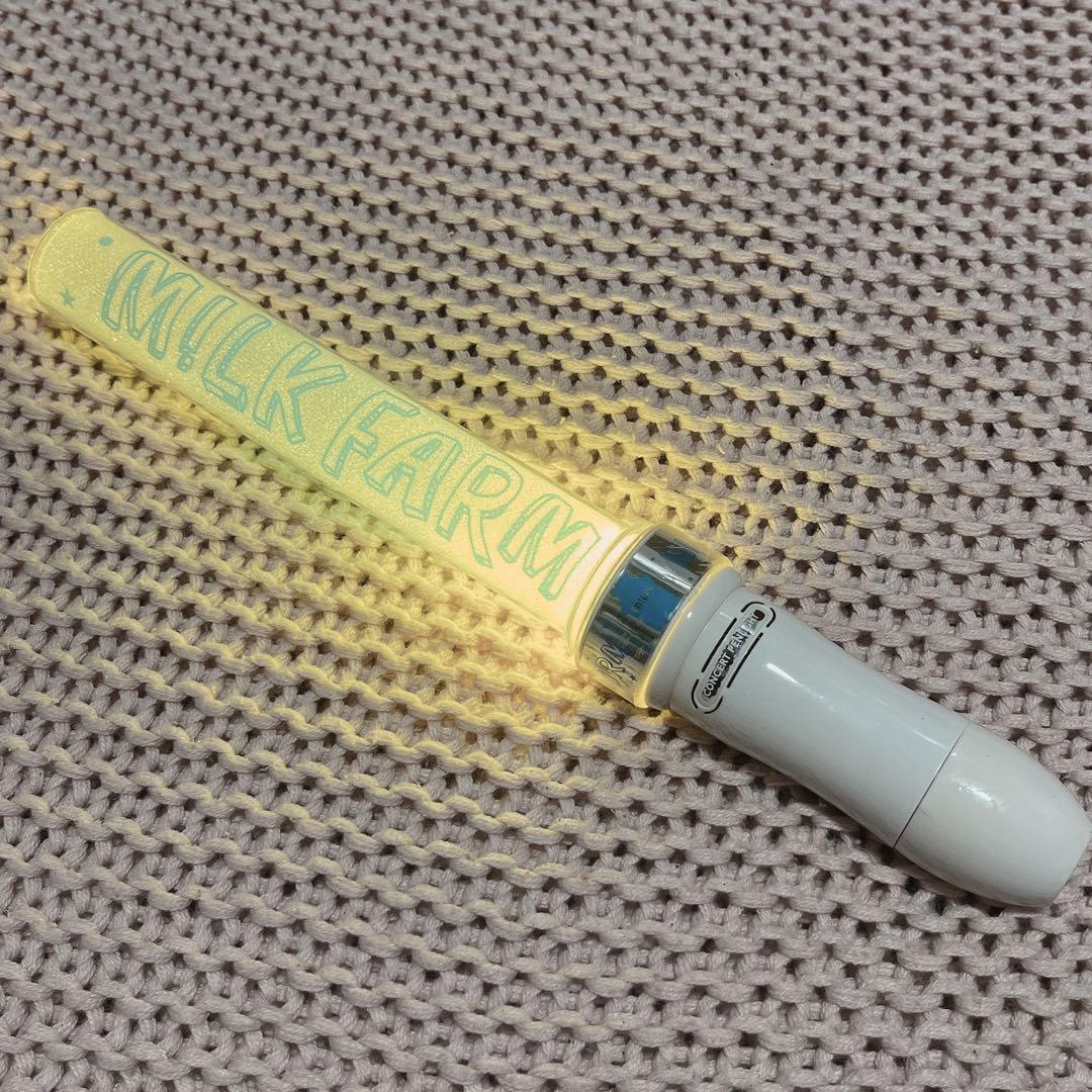 M!LK 初代ペンライト