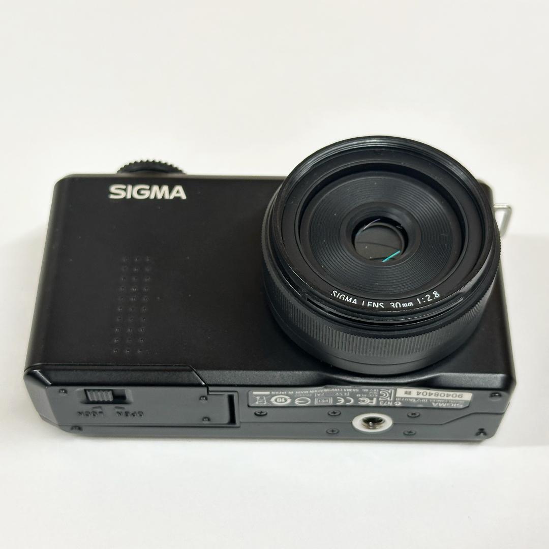 シグマ SIGMA DP2 Merrill 30mm F2.8 FoveonX3 シグマ SIGMA DP2 Merrill 30mm F2.8 FoveonX3