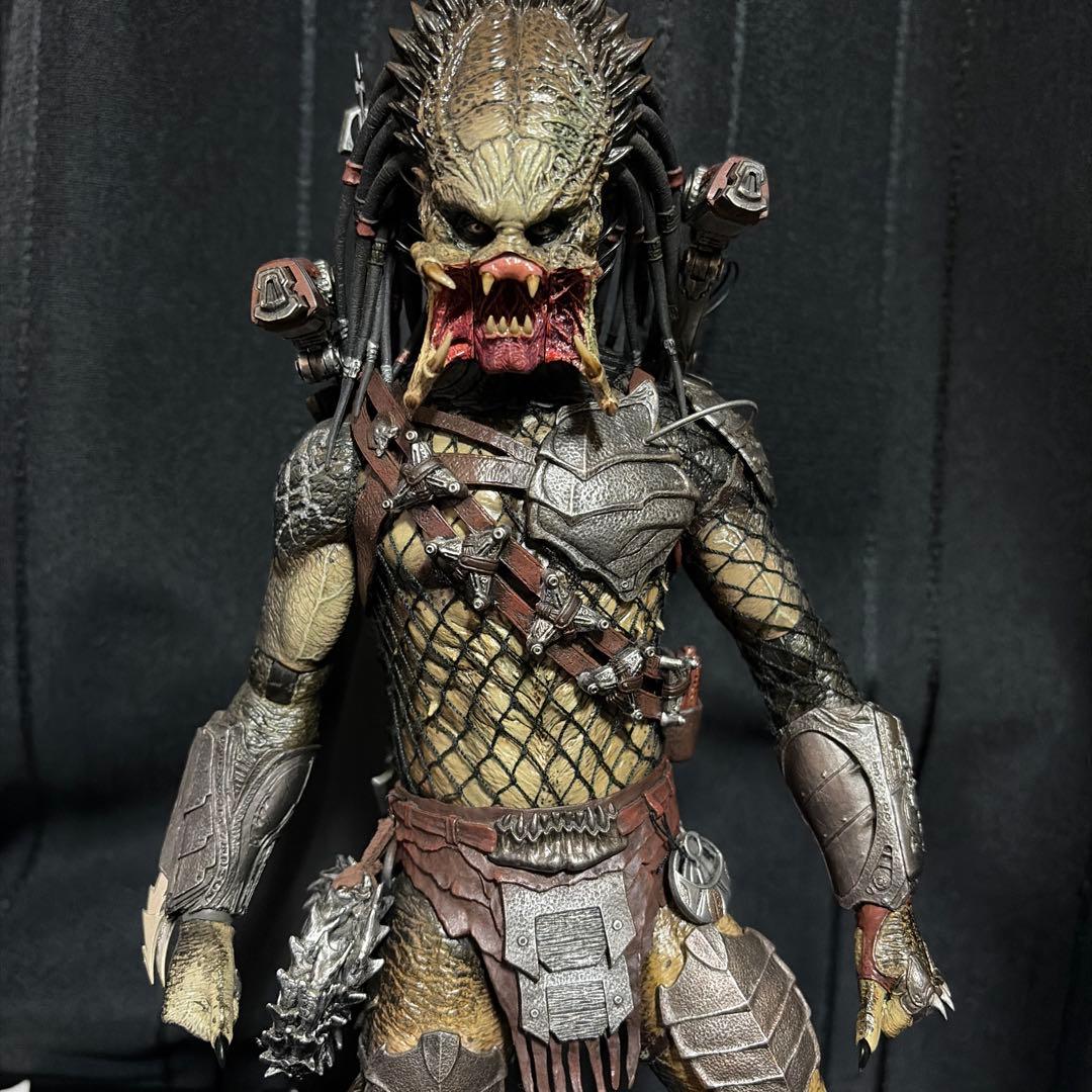 ウルフ・プレデター（重装備版）ホットトイズ