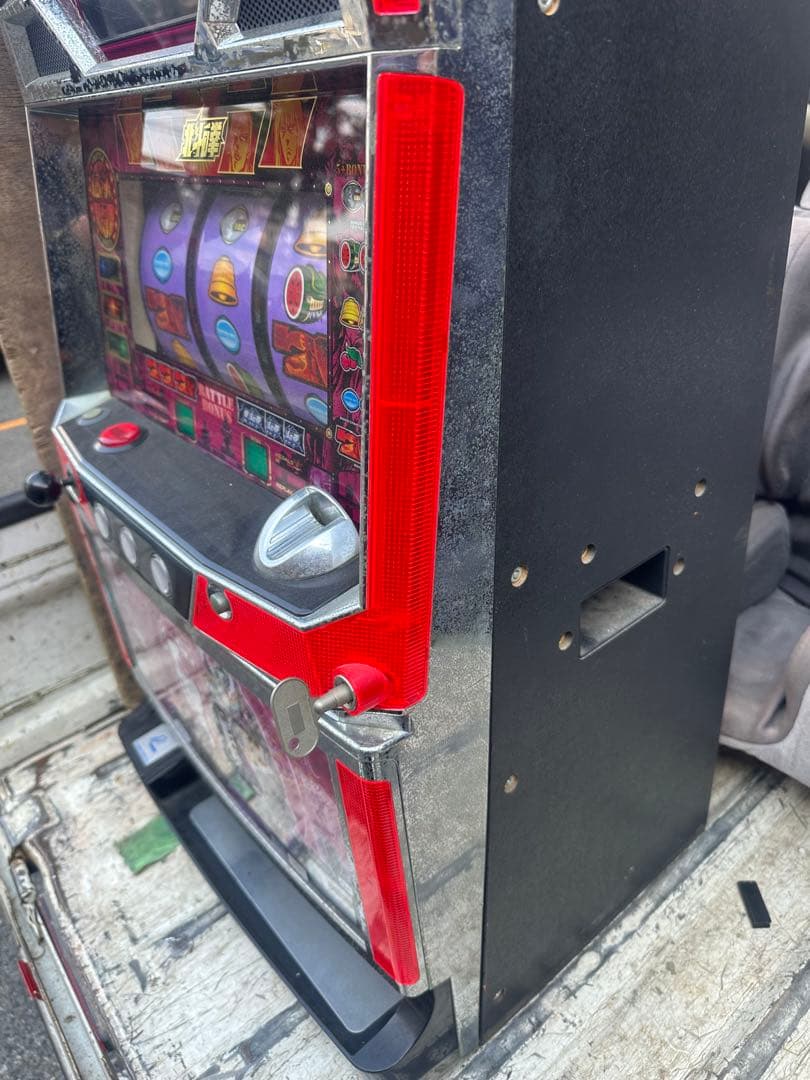 パチスロ実機！北斗の拳！稼働品・１００Ｖ
