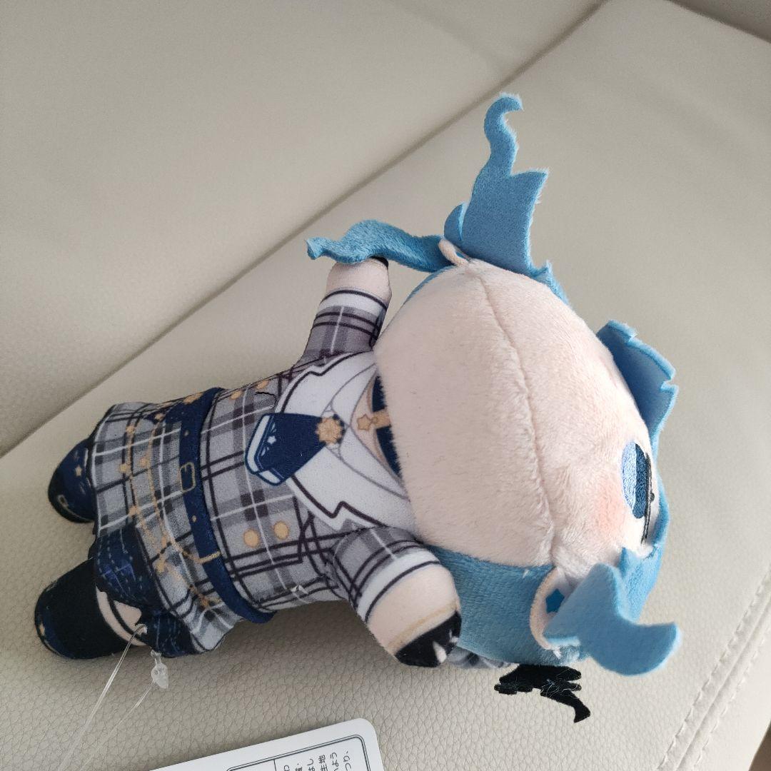 ホロライブ 星街すいせい 寝そべりミニマスコット - メルカリ