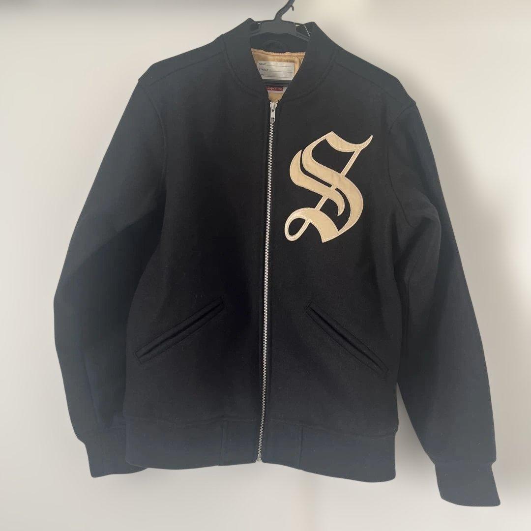 ジャケット・アウター SUPREME OLDENGLISH VARSITYJACKET Supreme Twill Old English Varsity Jacket Red シュプリーム (Supreme