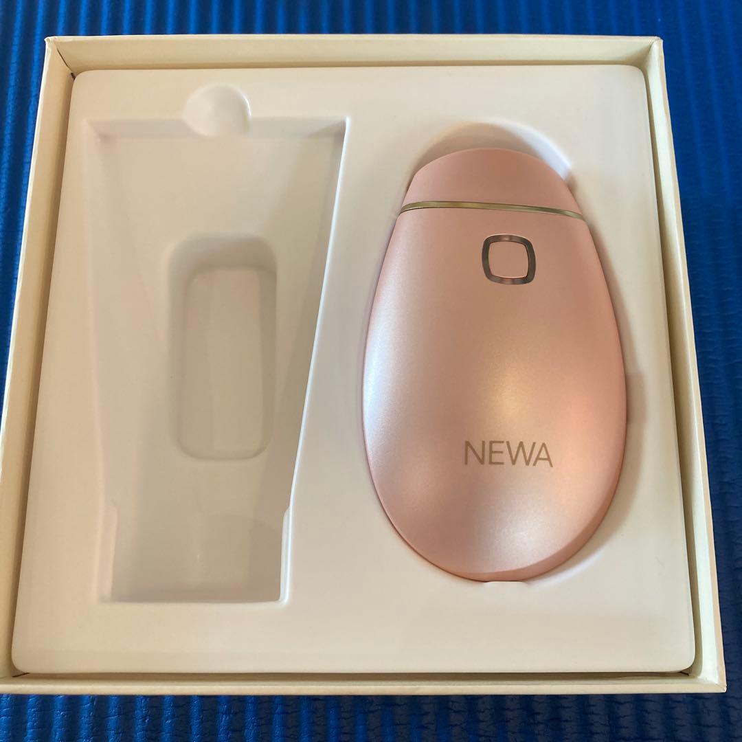 NEWA 美顔器 ピンク 充電器・スタンド付き 医療機器メーカーが提案する「サブマイクロ波RF美顔器」NEWAリフト