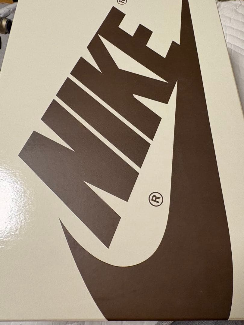 トラヴィススコット エアジョーダン1LOW リバースオリーブ 26.5cm