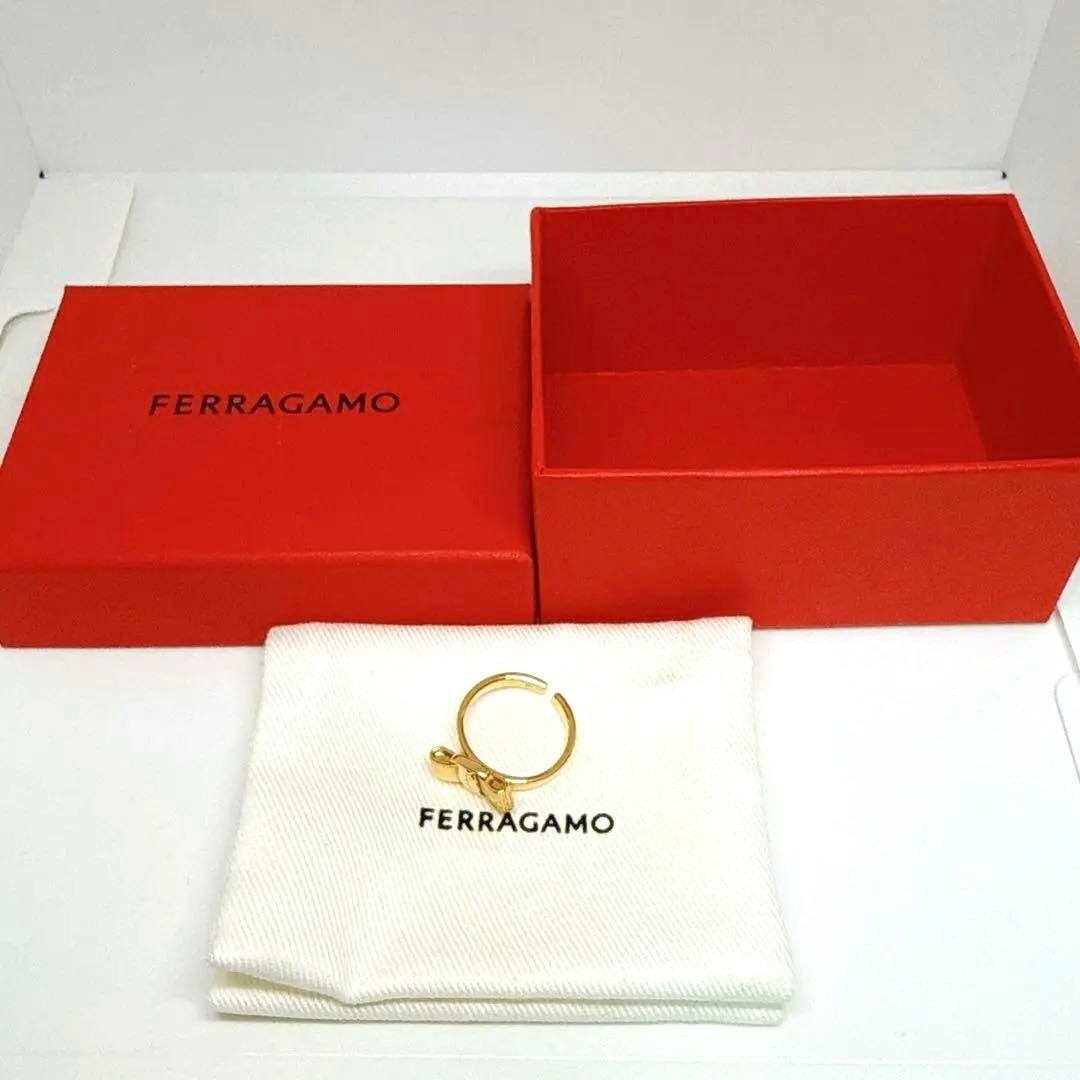 12号 美品 付属品付】FERRAGAMO ヴァラ リボン リング ゴールド - メルカリ
