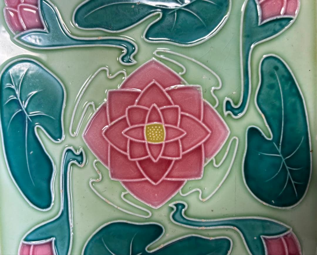 マジョリカタイル 台湾 チューブライン 蓮 - メルカリ