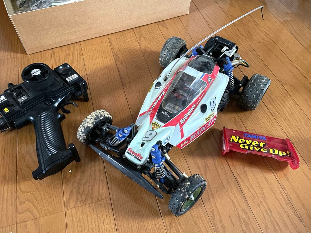 ラジコン　MADCAP 2WD
