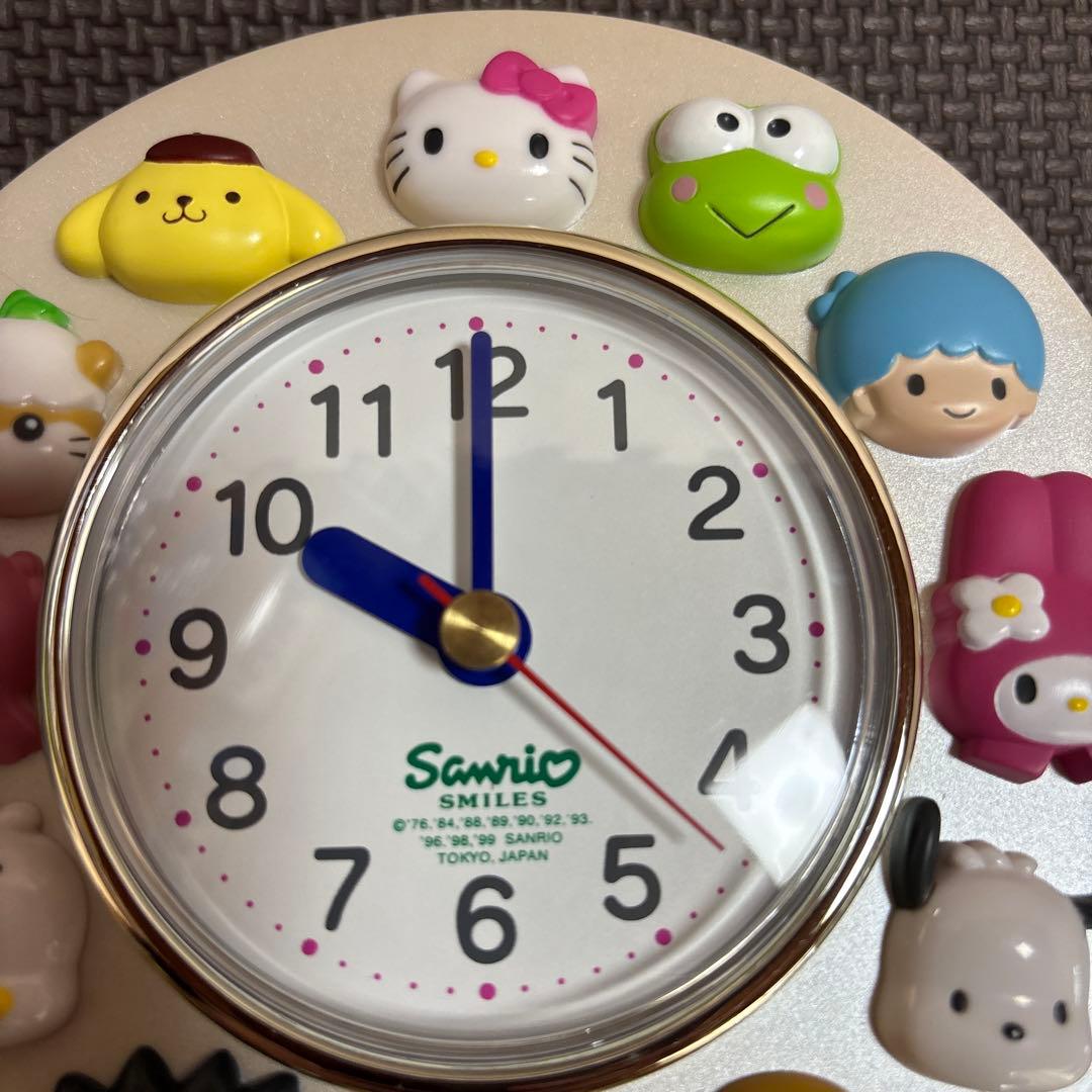 新品⭐︎サンリオ置時計レア