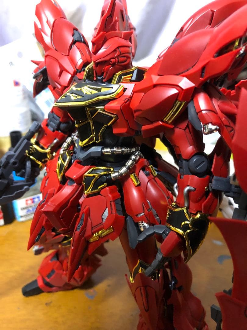 海外製プラモデル 真紅の三倍速 MGシナンジュ似 - メルカリ