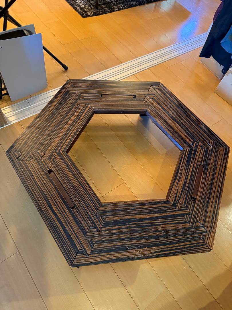 The arth ヘキサテーブル 黒しま次郎 六角テーブル - メルカリ