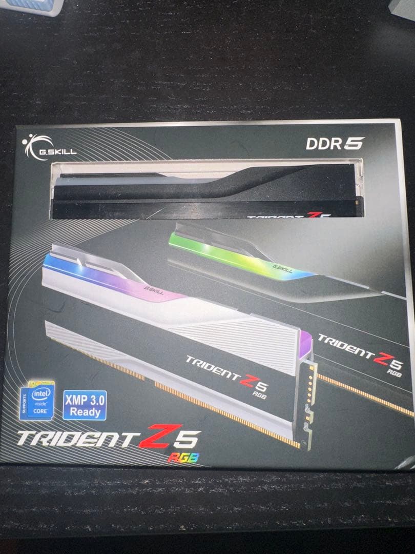メモリー G.SKILL TRIDENT Z5 RGB DDR5 32GB (16GBx2 G.Skill F5-6400J3239G16GX2-TZ5RS Trident Z5 RGB DDR5 288pin DDR5
