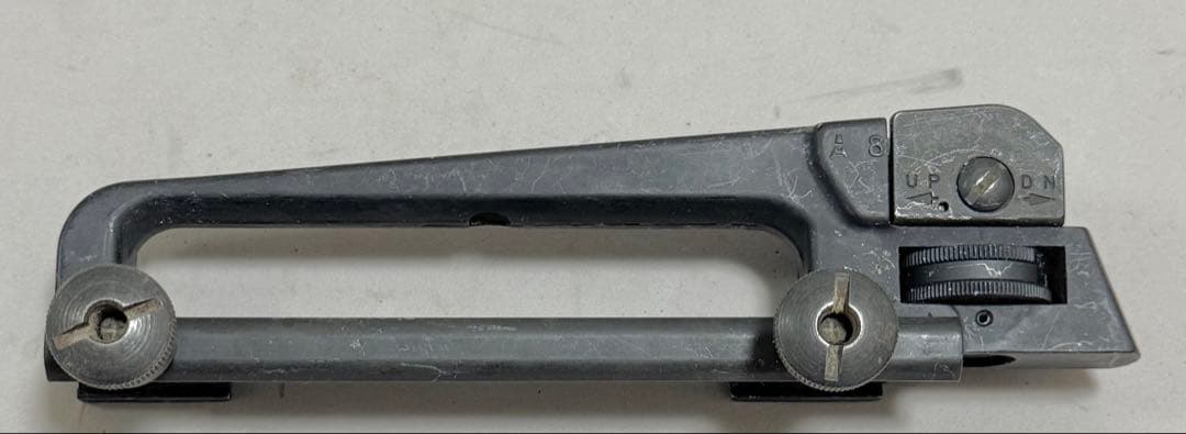 海兵隊 米軍実物 M4/M16 キャリングハンドル アンカー・ハーベイ・アルミ 米軍実物 M4・M16 キャリング ハンドル マウント レイル