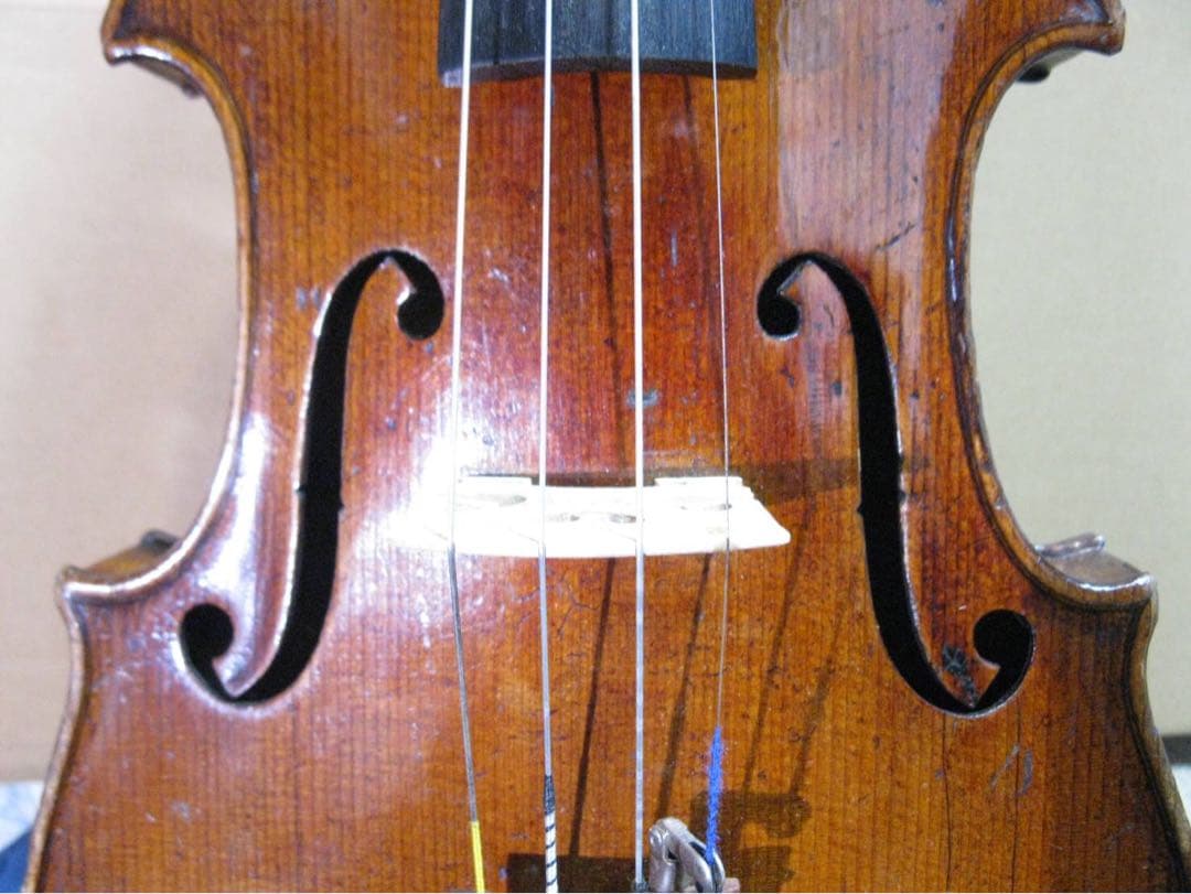 バイオリン2台　(弓4本ダブルケ -ス)オマケ