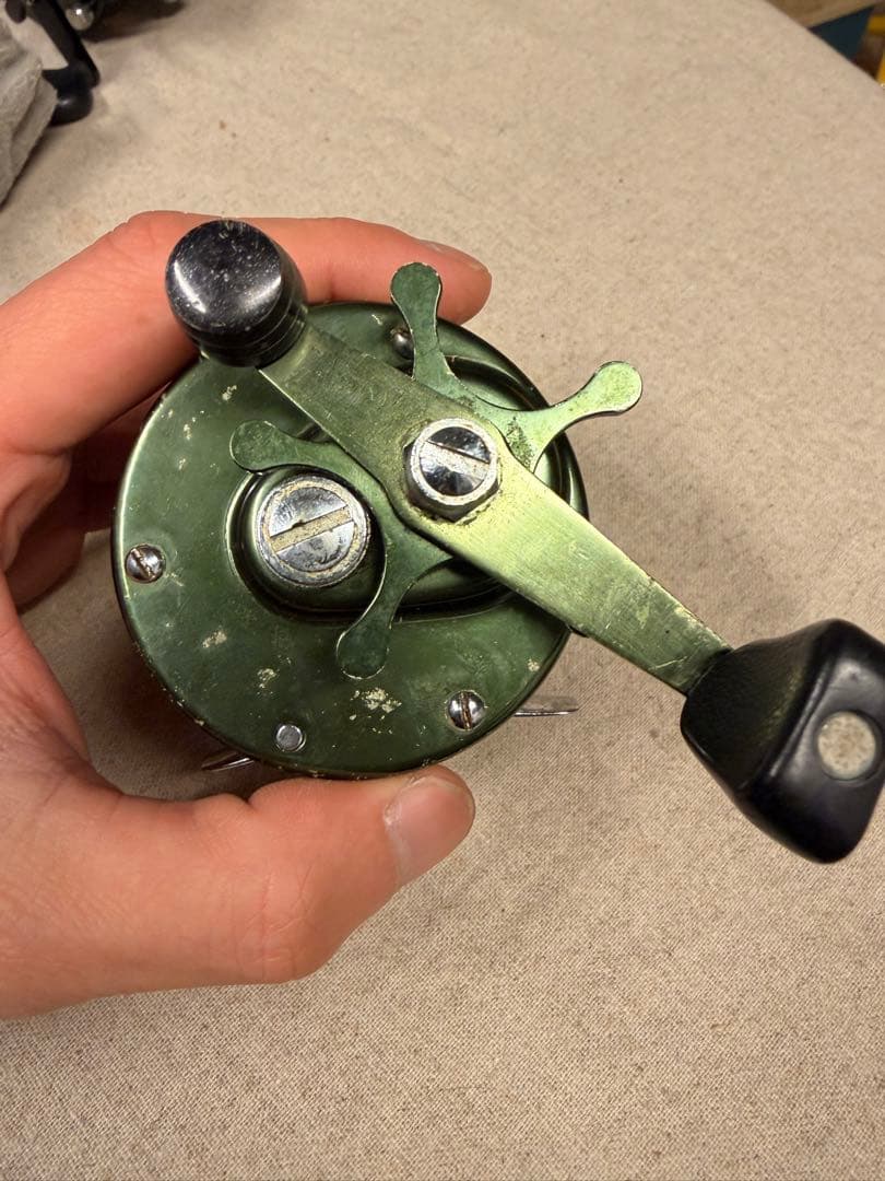 オールド HEDDON 3200 ベイトリール 日本製 CAST CONTROL - メルカリ