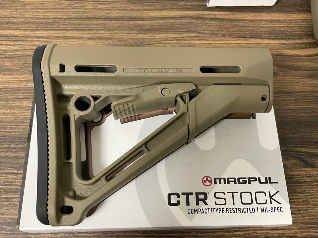【実物】MAGPUL CTR ストック RVG グリップFDE マグプル