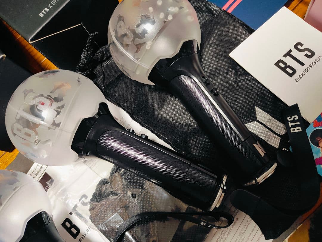 BTS ペンライト ver.3 アミボム トレカ カード 防弾少年団 缶バッジ