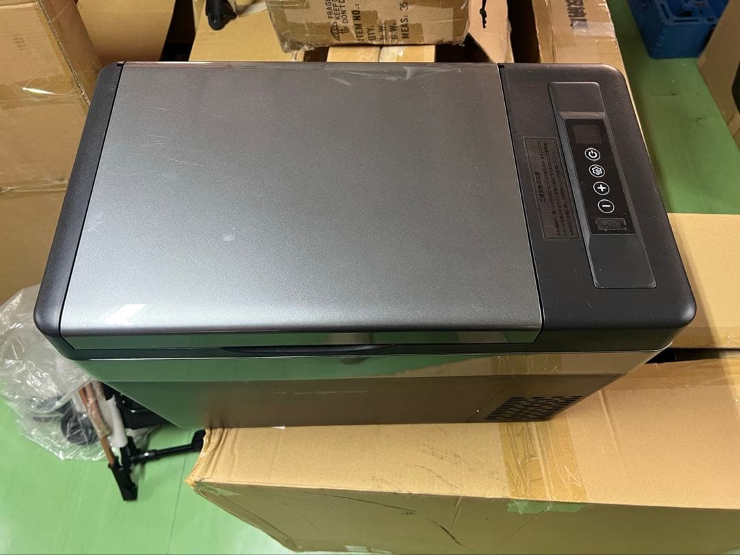 L01車載冷蔵庫 29L -22℃〜10℃ 45W12V/24V車に対応