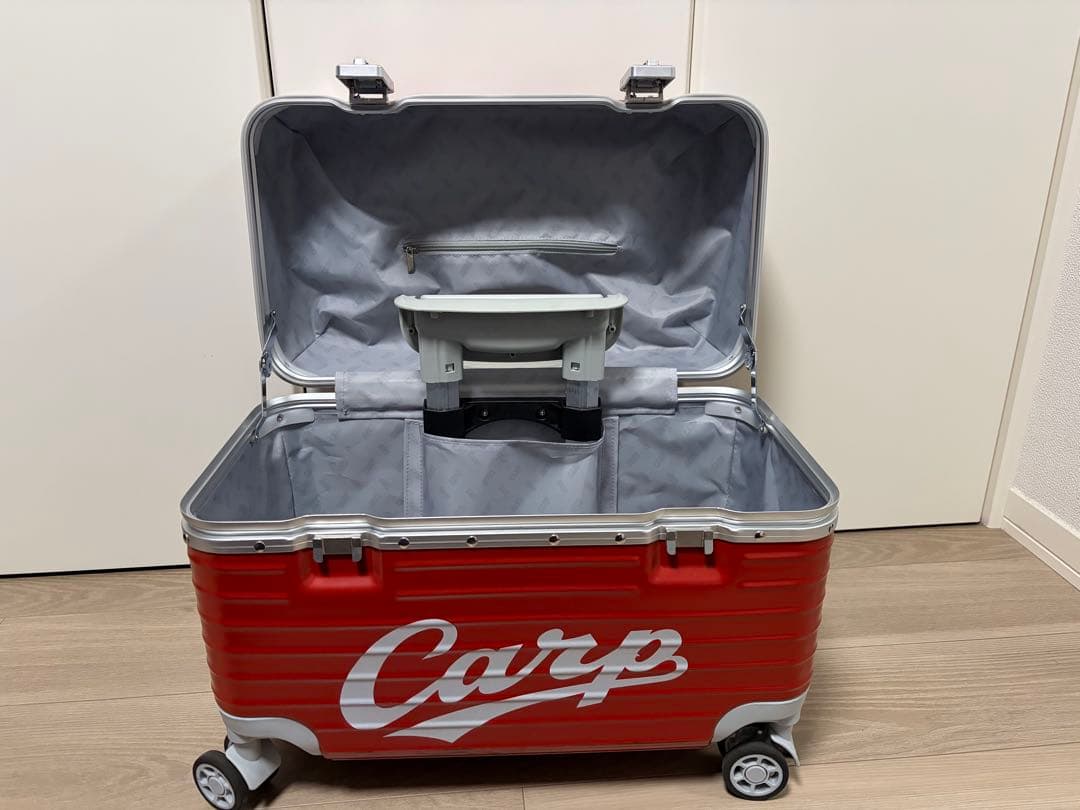 広島東洋カープ Carp 赤 パイロットケース - メルカリ