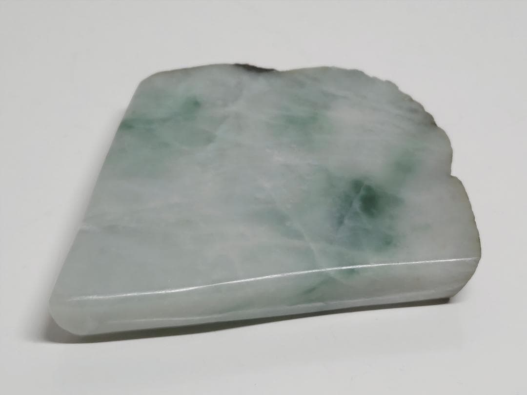 高透過・緑 104g 翡翠 ヒスイ 鑑賞石 原石 自然石 誕生石 鉱物 鉱石