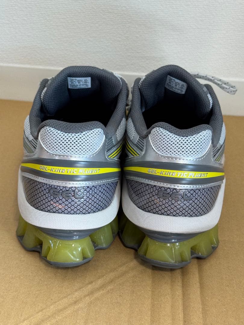 靴 ASICS GEL-KINETIC FLUENT 27.5cm