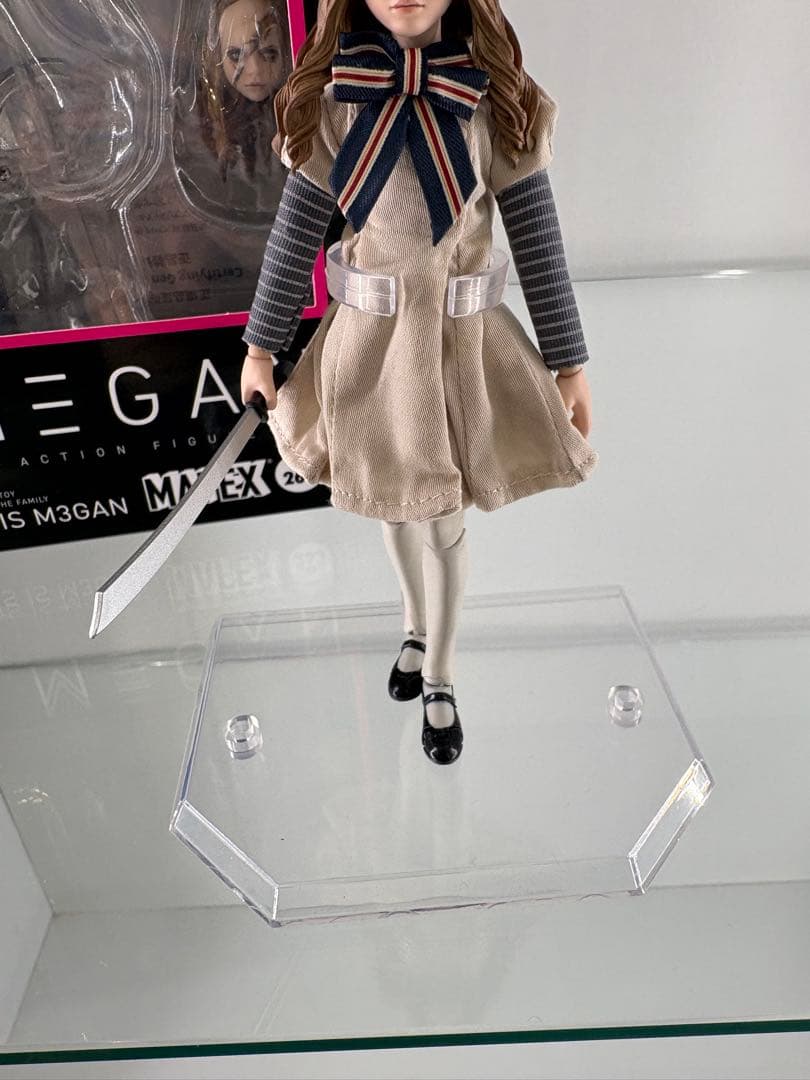 MEDICOM TOY MAFEX M3GAN ミーガン　フィギュア