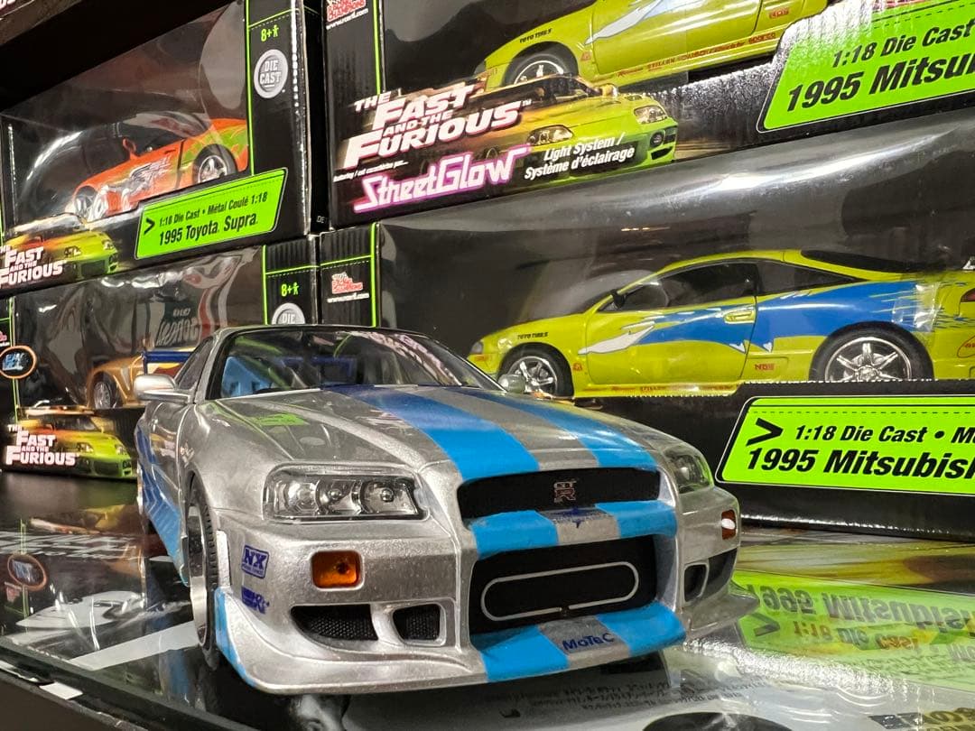 【希少】GREENLIGHT LED GT-R 1:18