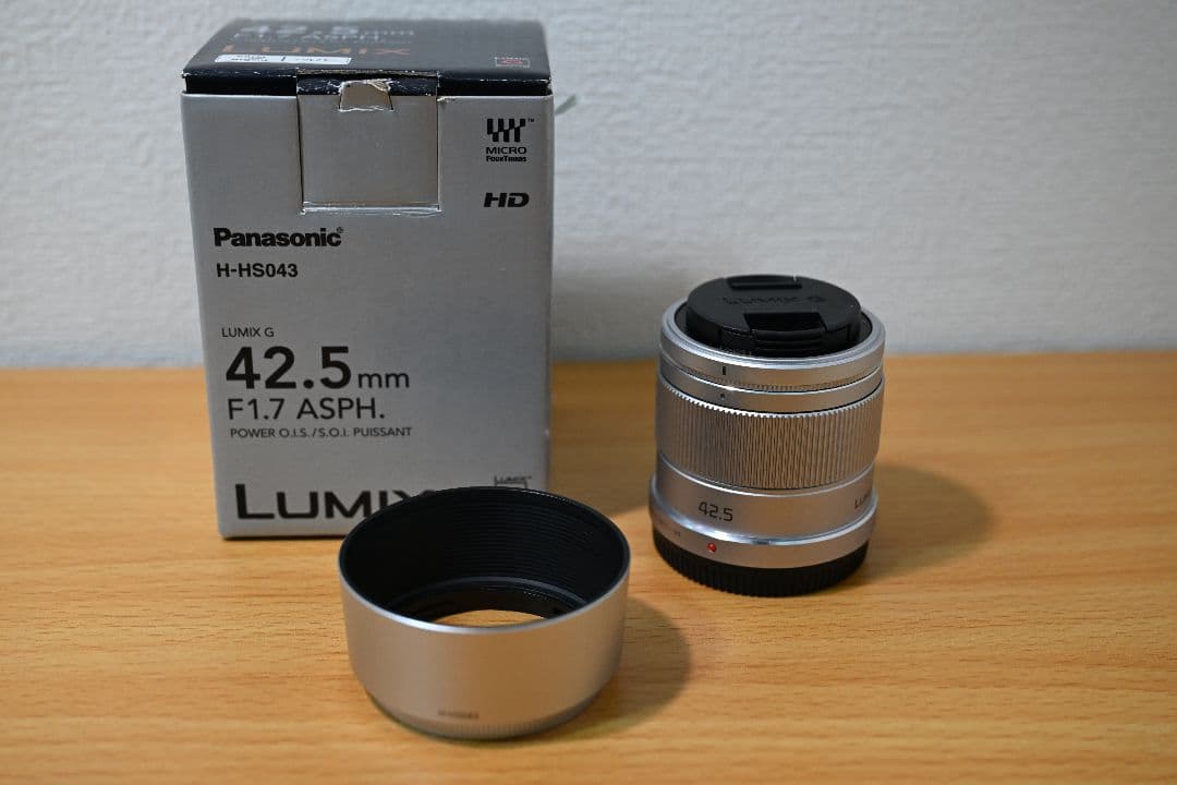 Panasonic 42.5mm F1.7 シルバー