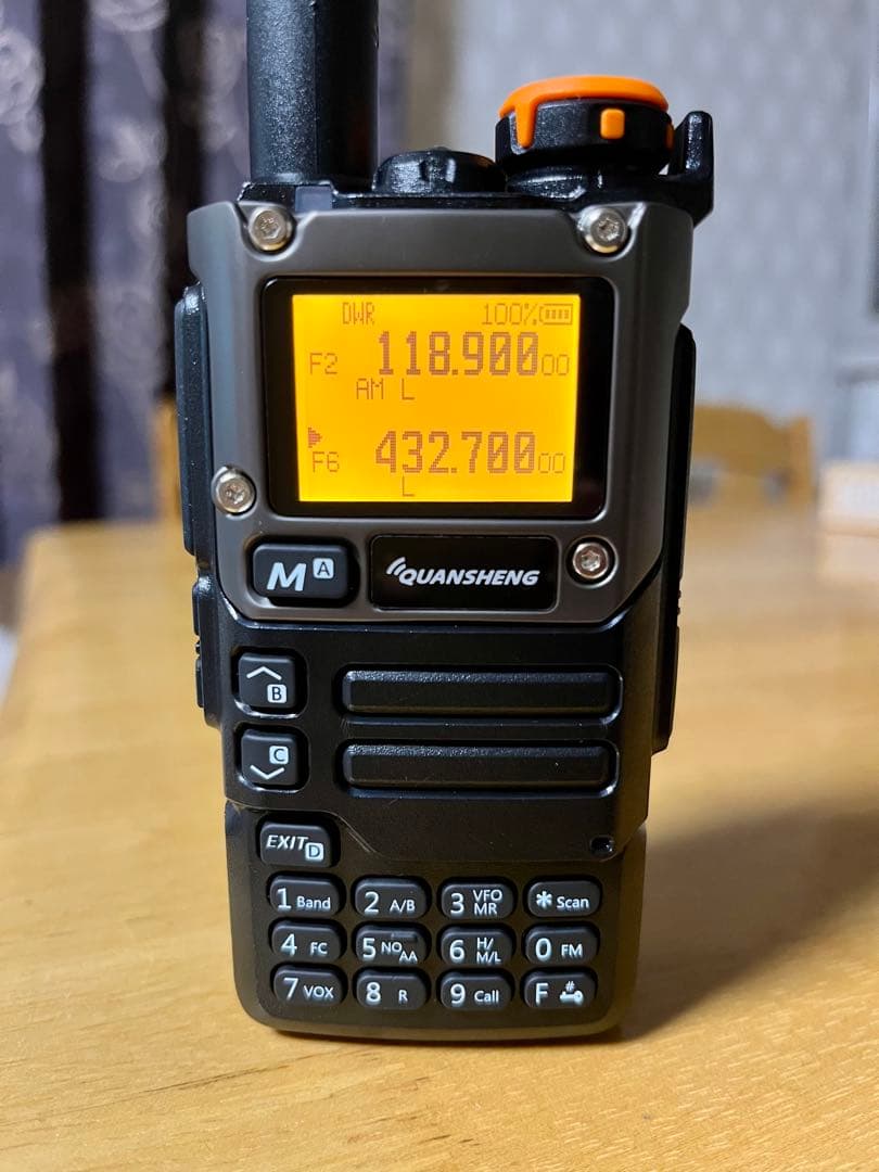 QUANSHENG UV-K5(8) 広帯域受信機 - メルカリ