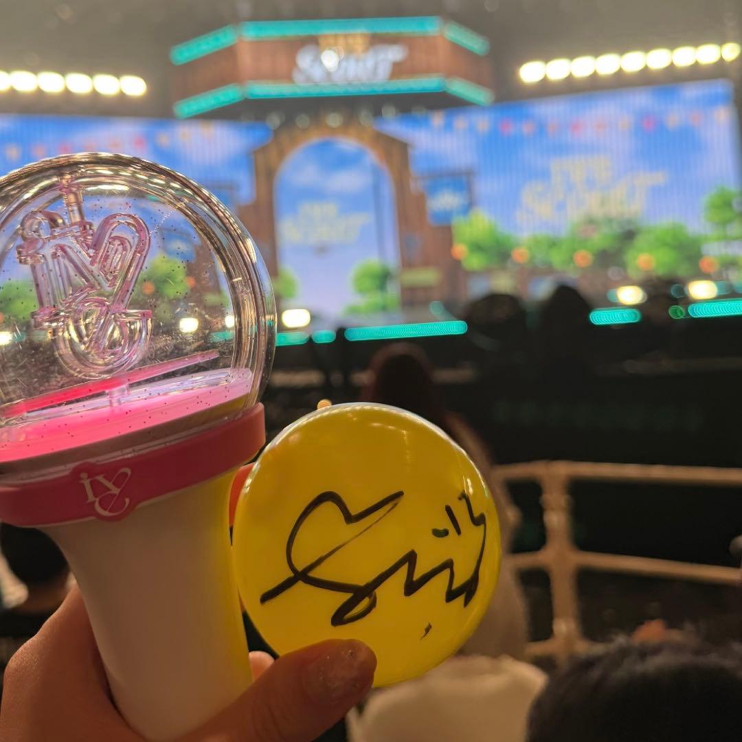 IVE イソ サインボール ive scout - メルカリ