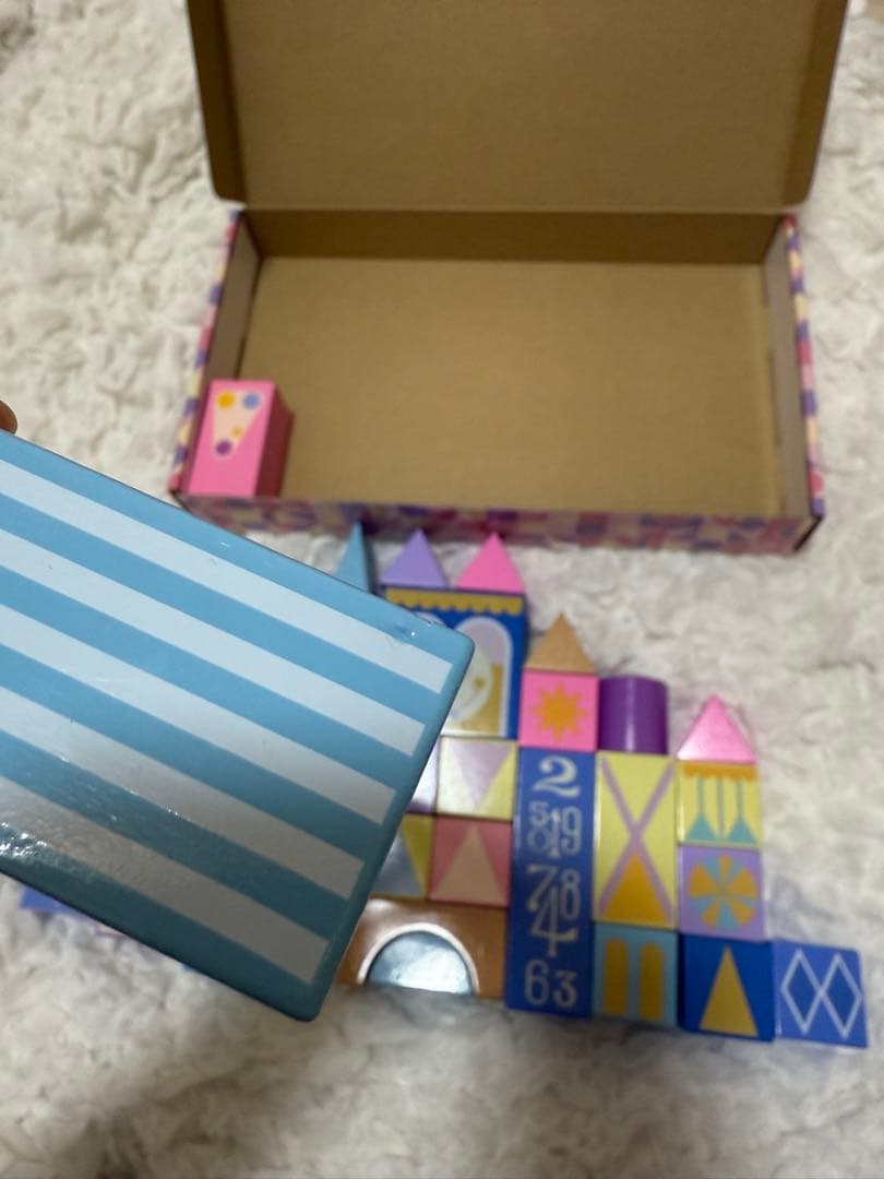 スモールワールド つみき