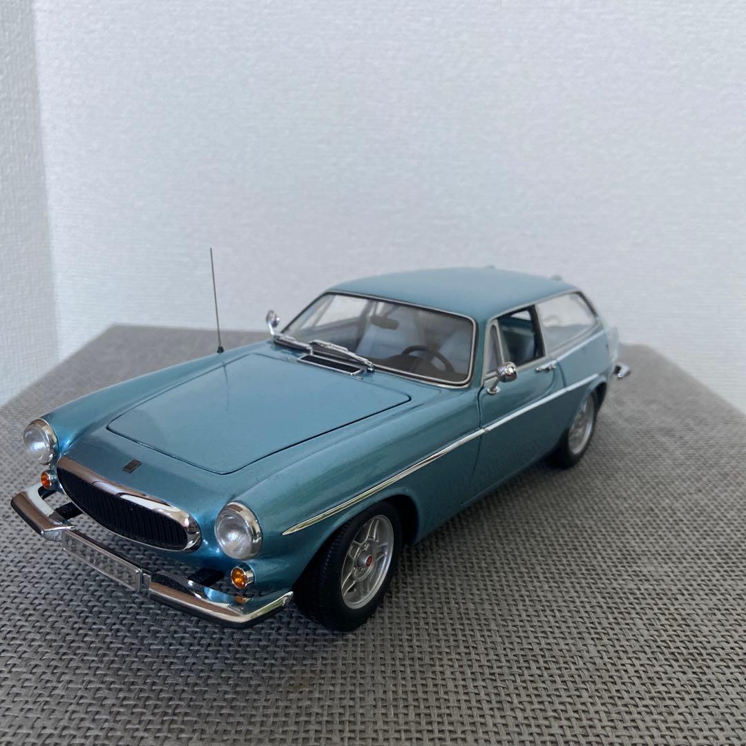 ミニチャンプス 1/18 ボルボ P1800 ES 1971 メタリックブルー