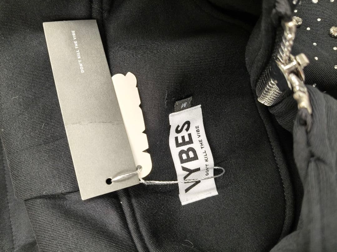 VYBES スパンコール ラインストーン 光る 早い者勝ち！ - トップス販売 中