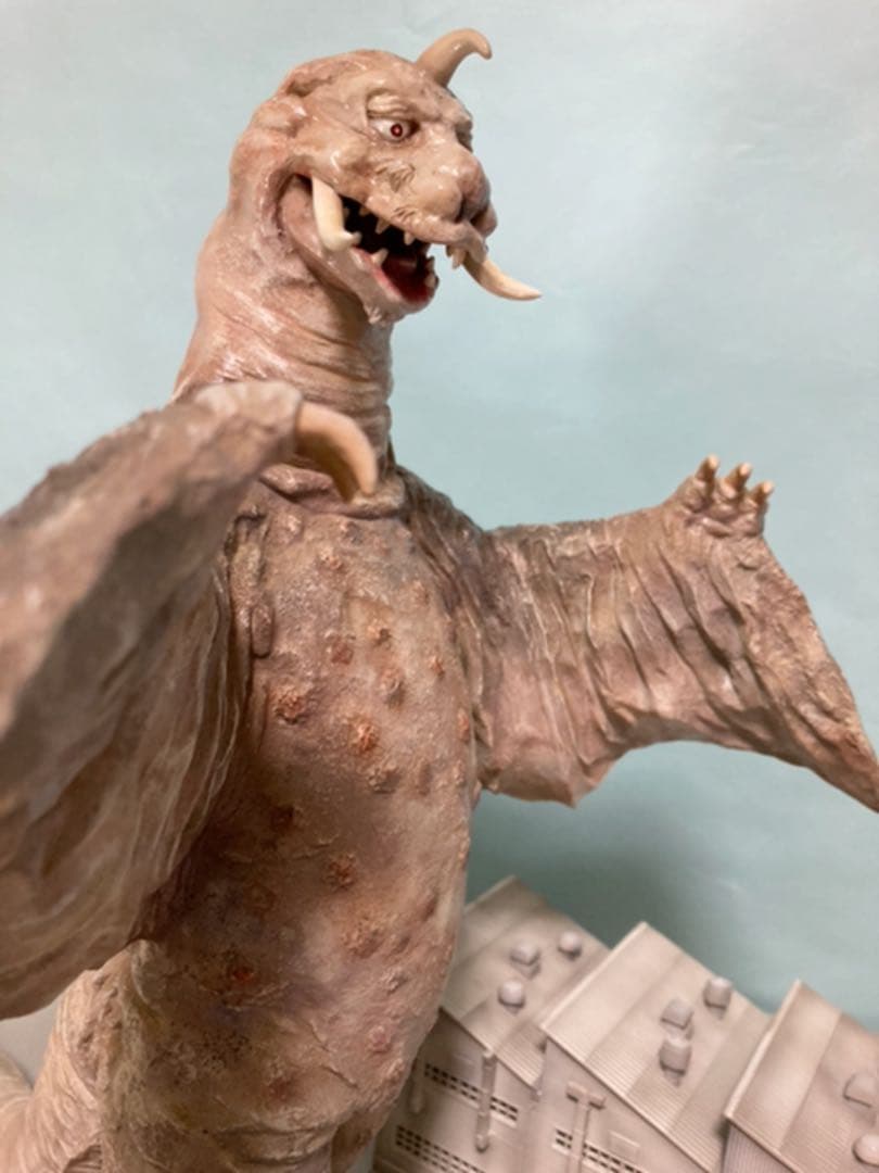 ビリケン商會　ペギラ29cm [カスタム・完成品]超レア + 建物+ミニカー