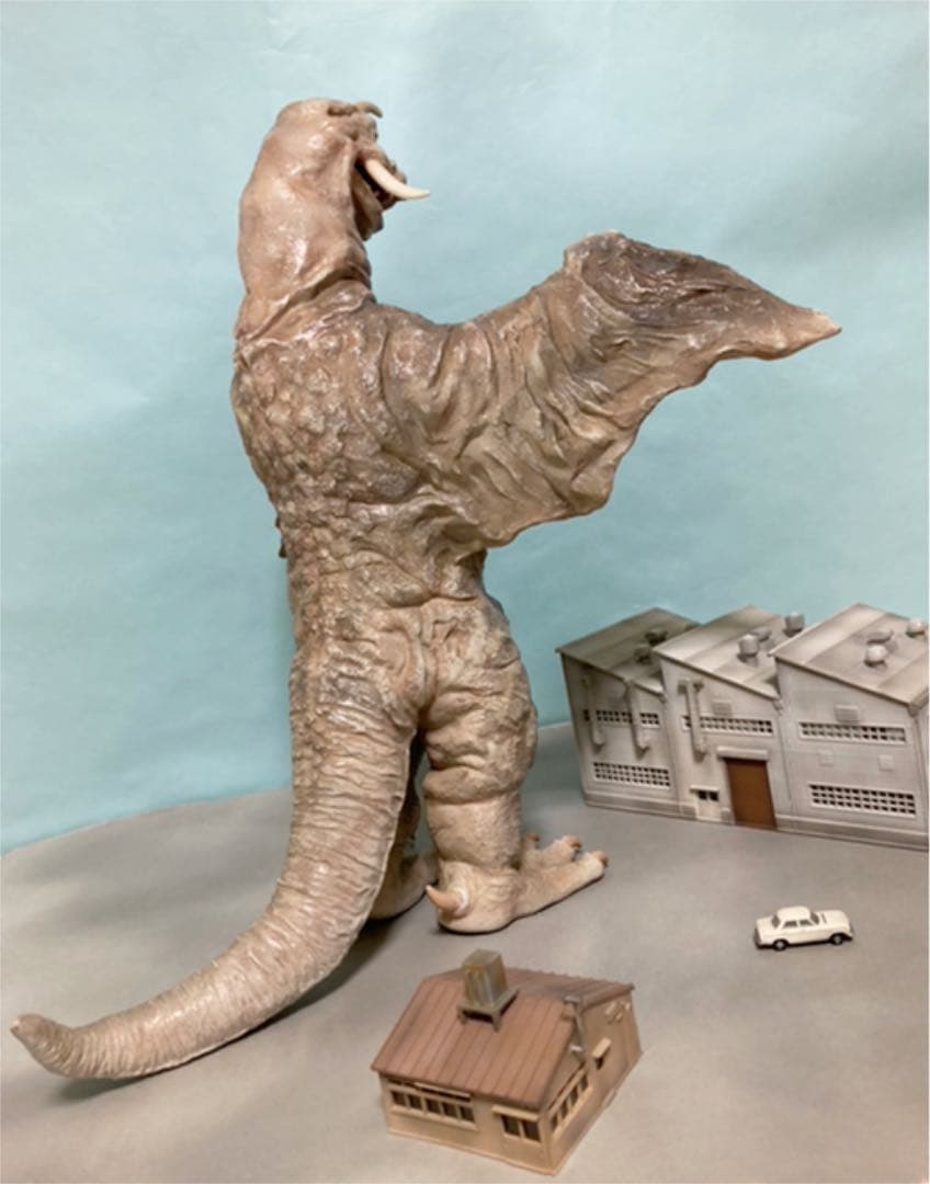 ビリケン商會　ペギラ29cm [カスタム・完成品]超レア + 建物+ミニカー