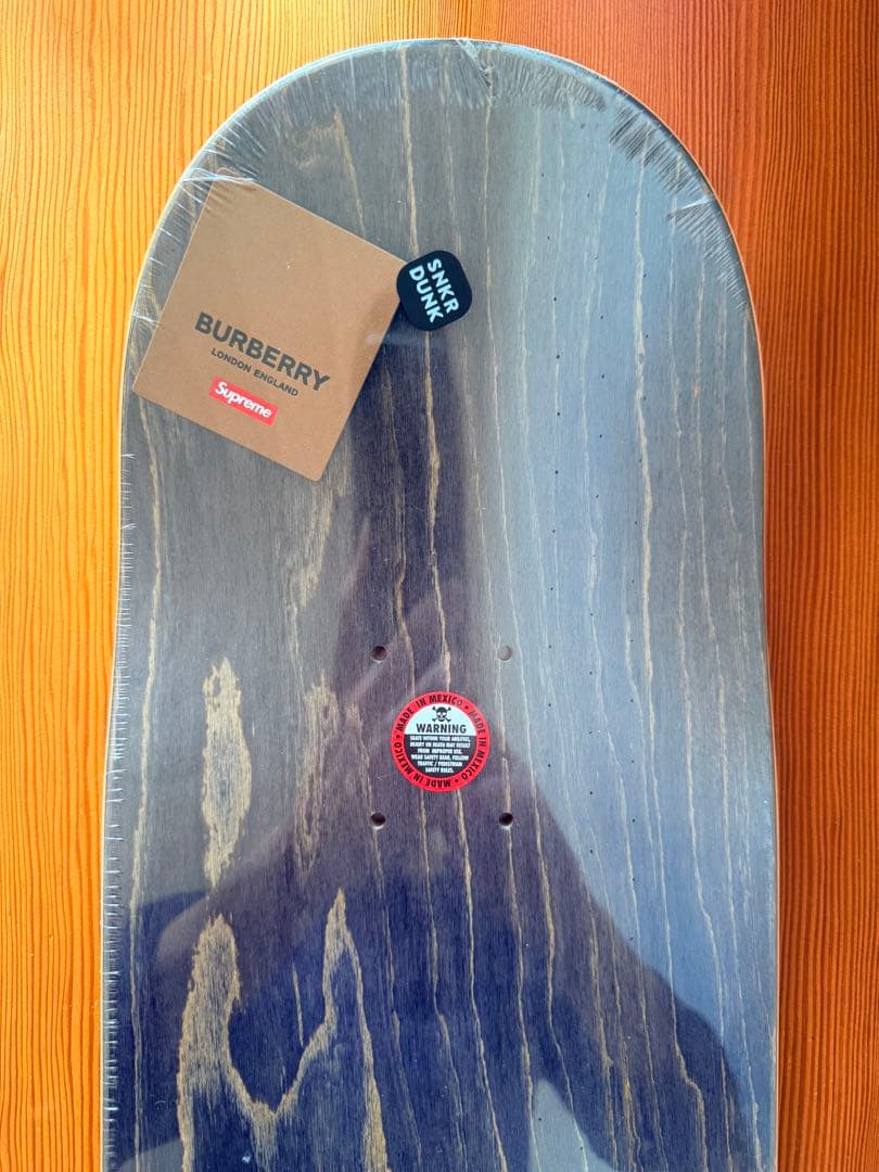 シュプリーム×バーバリー Supreme チェック柄デッキ スケボー 新品未