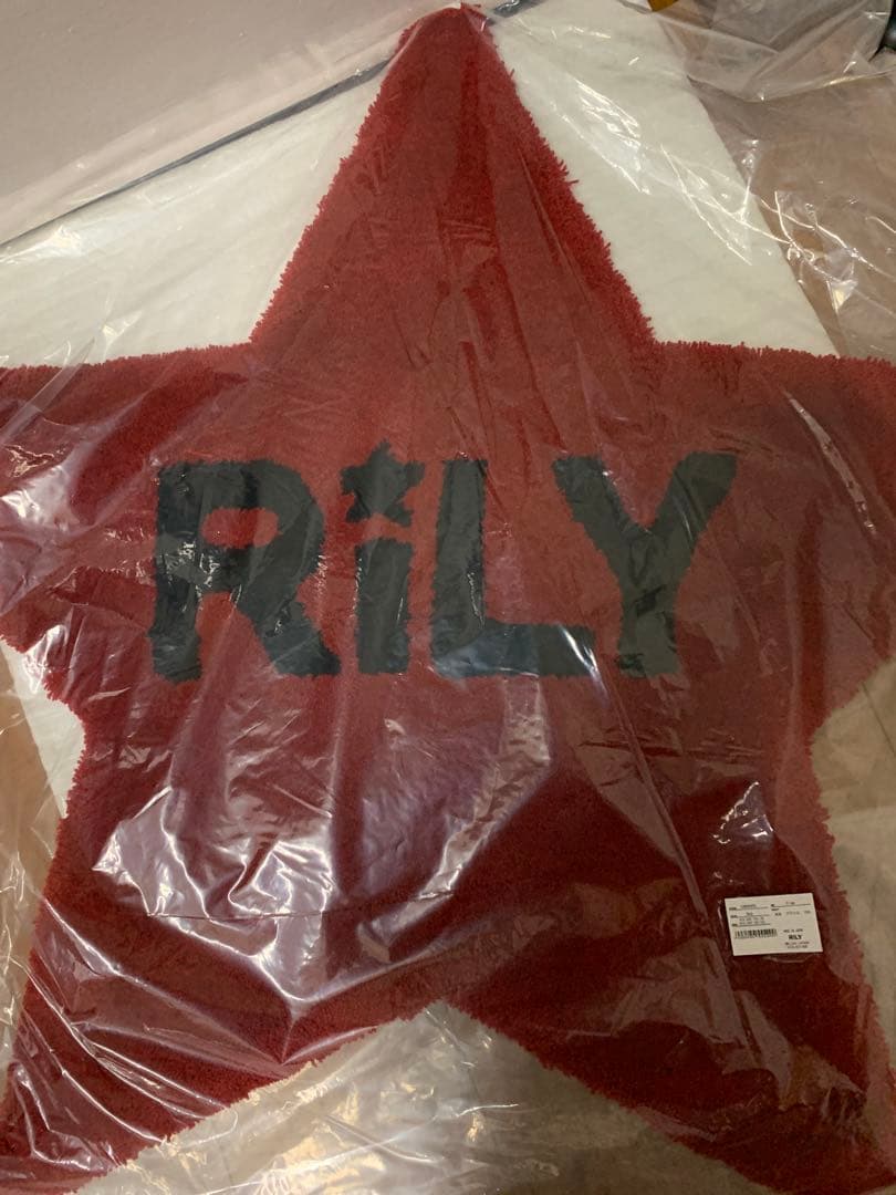 今市隆二　RILY ラグマット　赤　東京限定