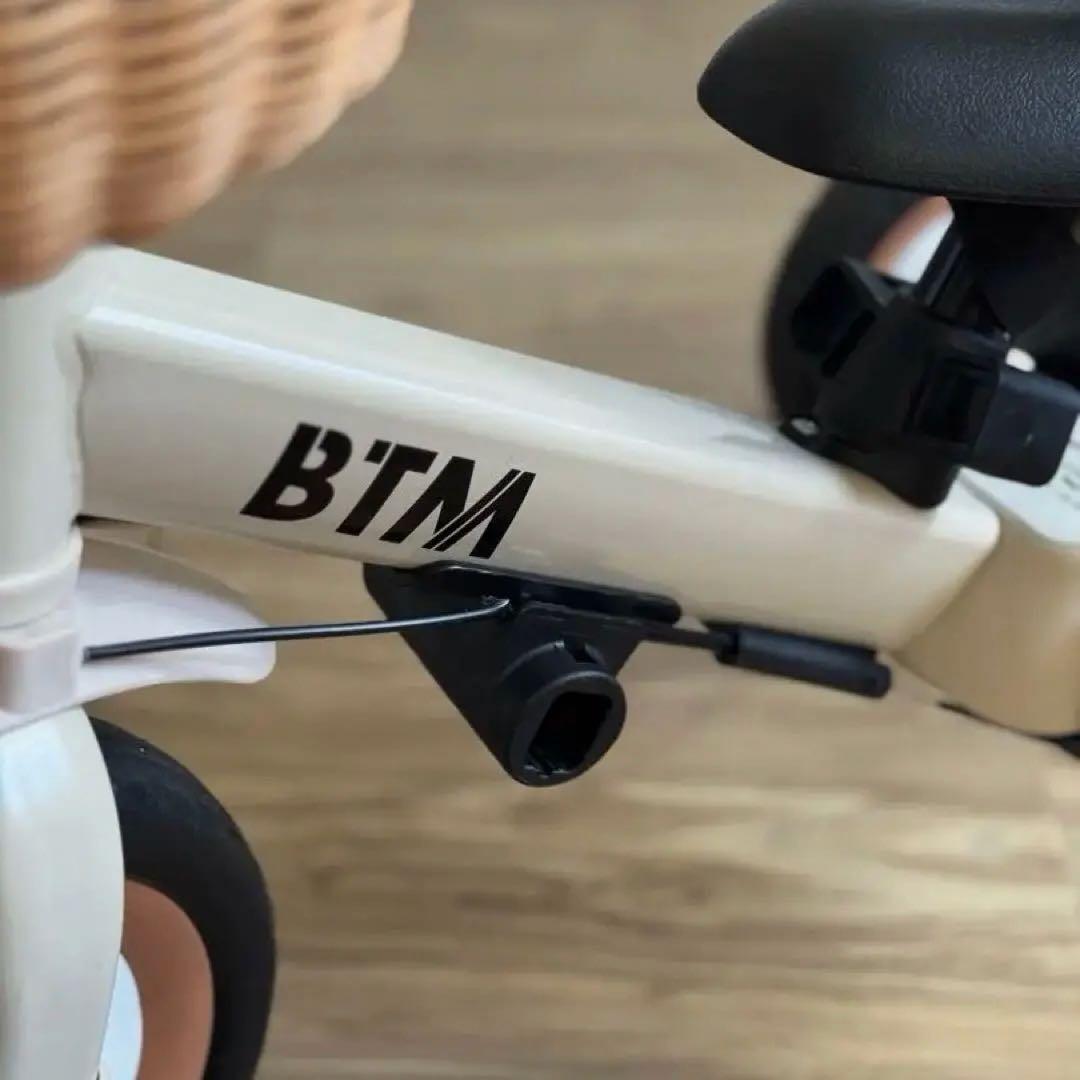 BTM 三輪車 ホワイト ベージュ