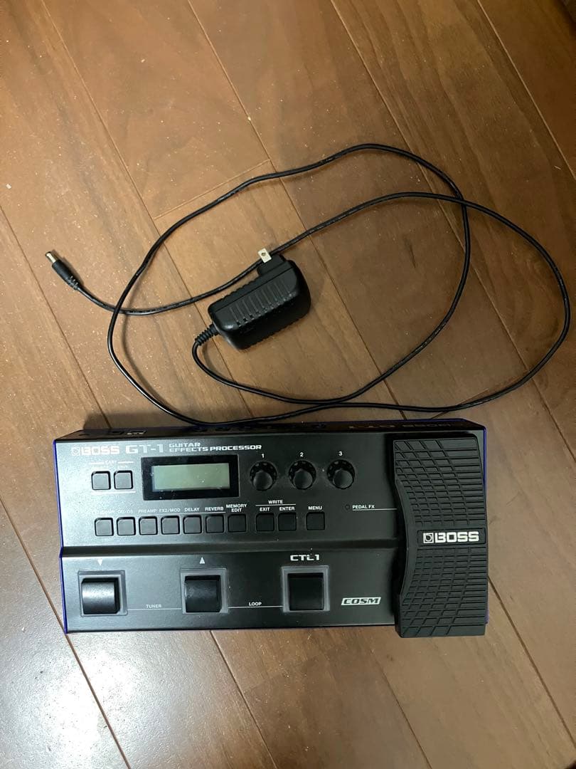 BOSS GT-1 電源タップ付き