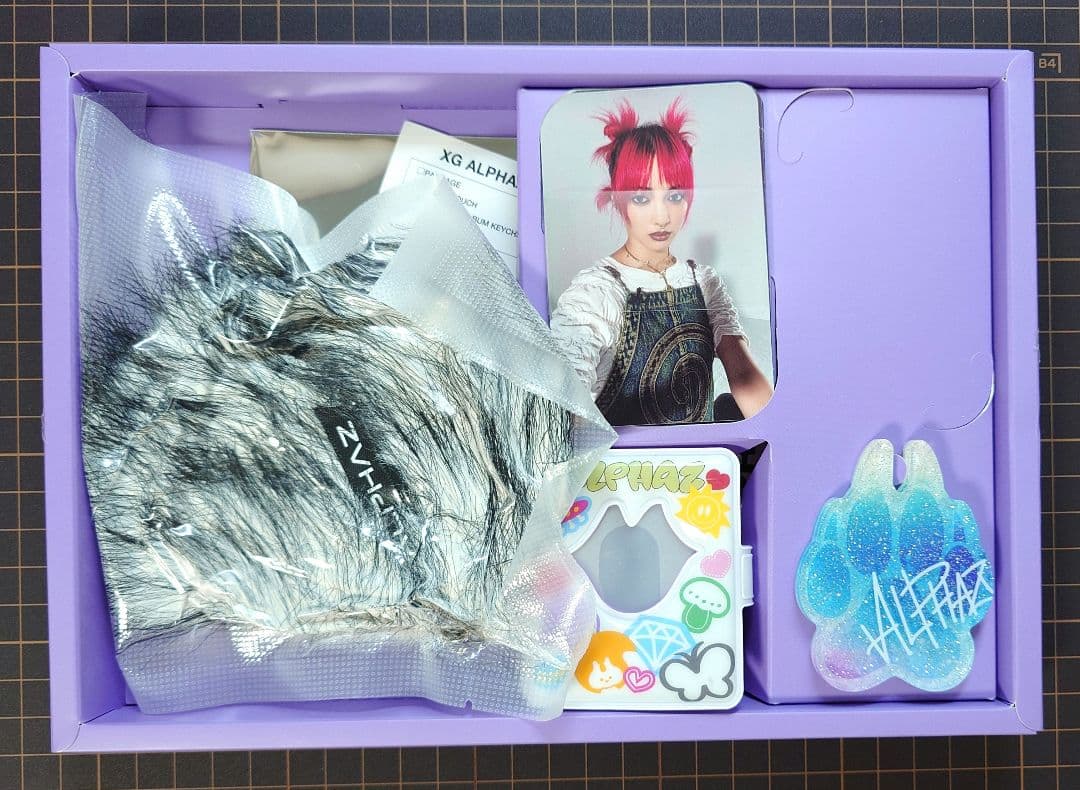 XG ALPHAZ プレミアム会員入会特典 FCキット THE BOX:2 - メルカリ