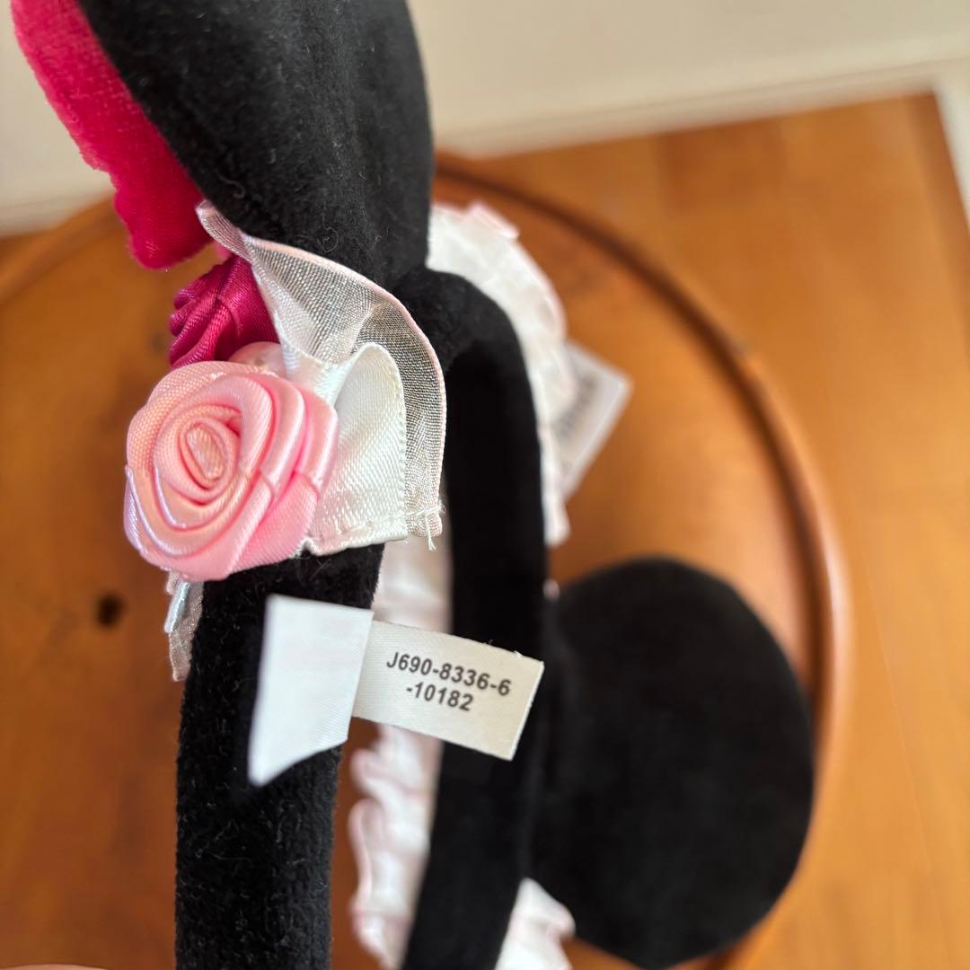 新品 タグ付き！ミニーちゃん カチューシャ 薔薇 ピンクリボン