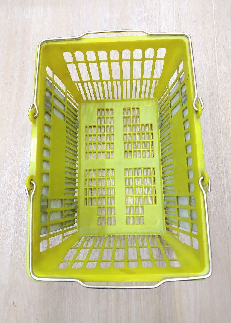 1976年製 サンリオ ギフトショップバスケット