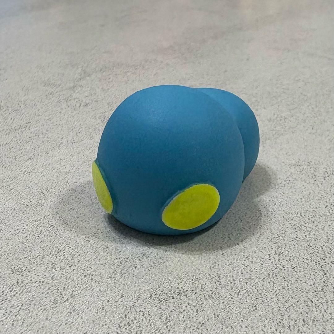 もにまるず　ビビッドカラー　グレイ