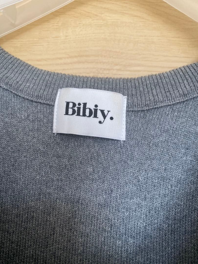 《ブランドネームタグあり》Bibiy. AMELIE PEPURAMU KNIT