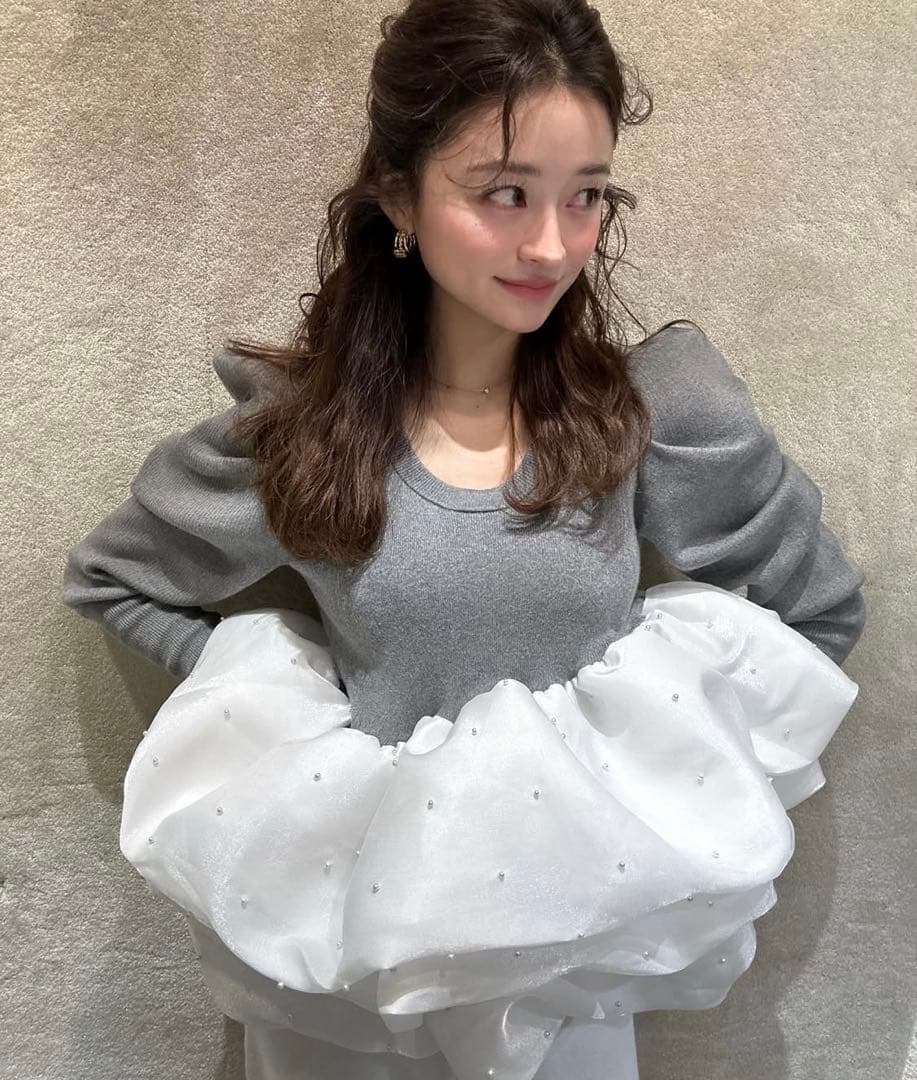 《ブランドネームタグあり》Bibiy. AMELIE PEPURAMU KNIT